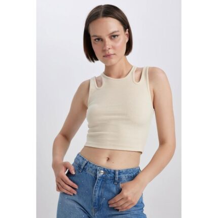 Woman Young Fitted Crew Neck Top- Beige
